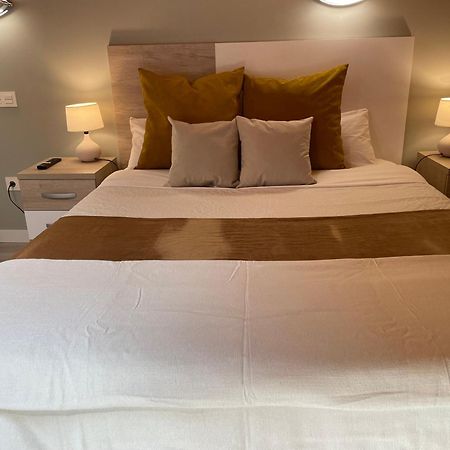 Apartamentos Aranda - Atico Duero อารันดา เด ดวยโร ภายนอก รูปภาพ