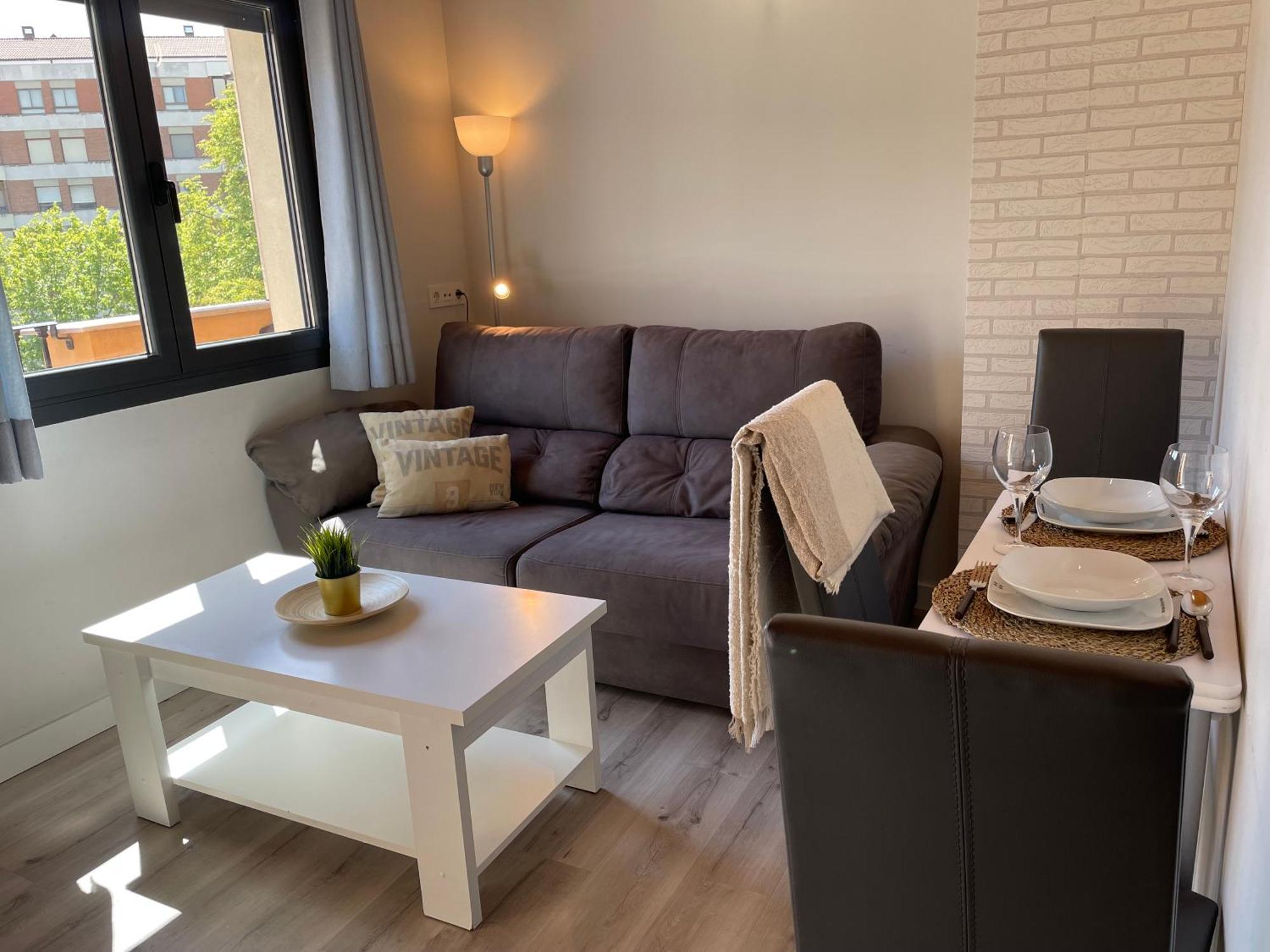 Apartamentos Aranda - Atico Duero อารันดา เด ดวยโร ภายนอก รูปภาพ